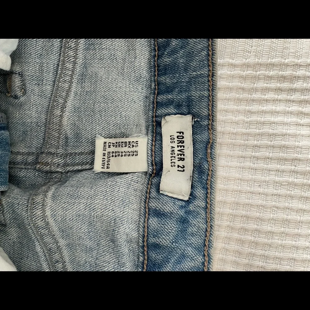 Forever 21 Ripped Jean Skirt, Size 25 - Picture 3 of 3